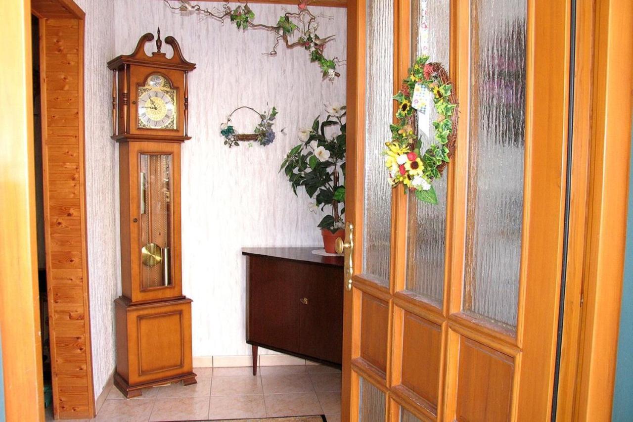Ferienwohnung Riemer Geisa Bagian luar foto